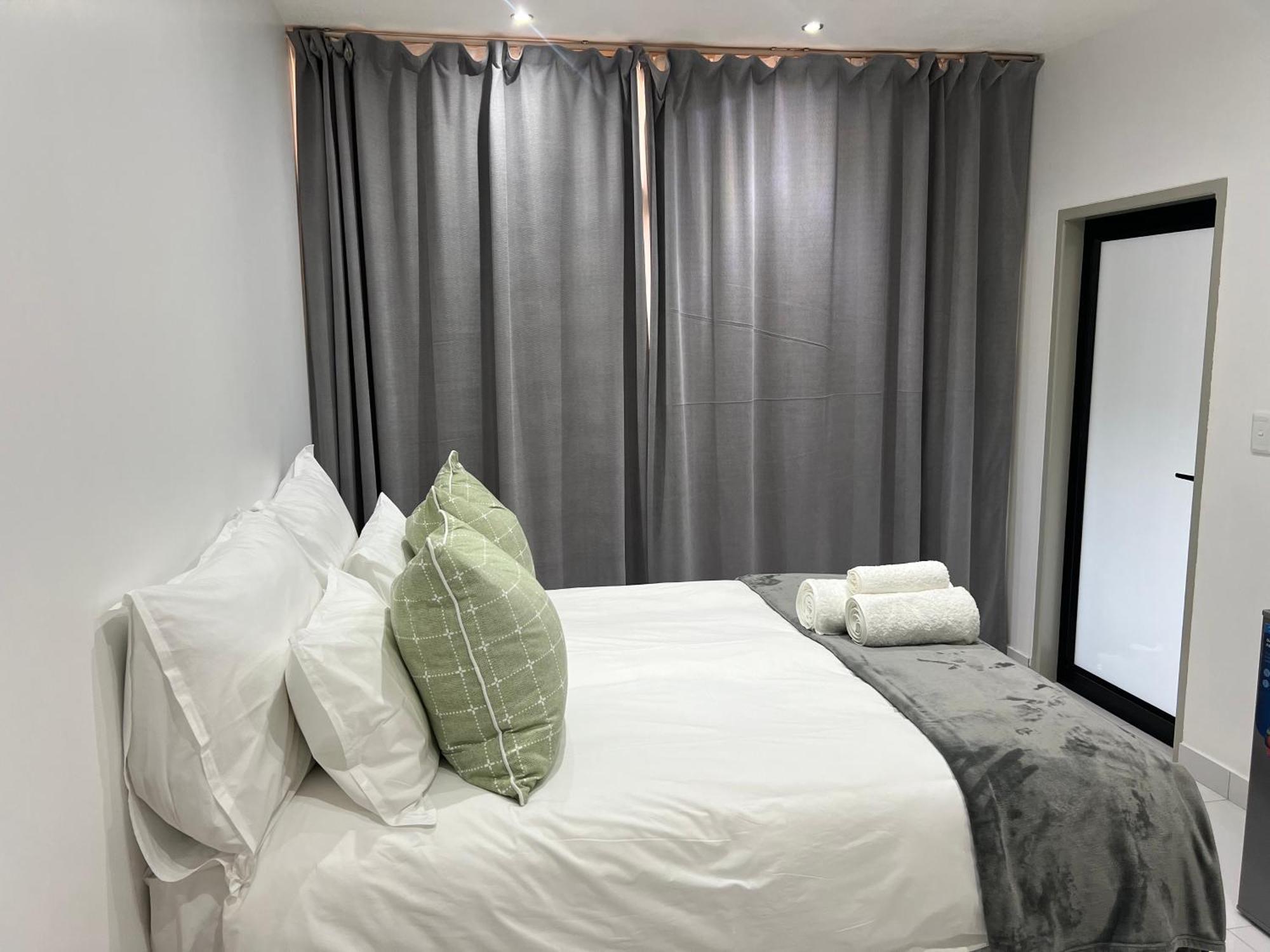 Elilo Bed And Breakfast Уолфиш Бей Екстериор снимка