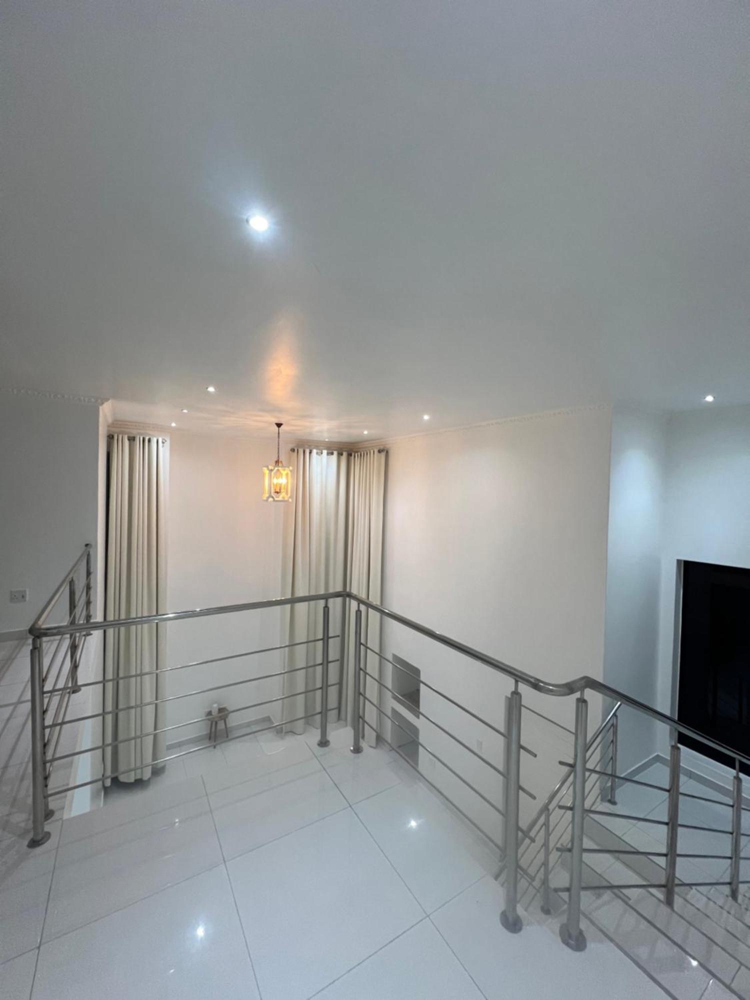 Elilo Bed And Breakfast Уолфиш Бей Екстериор снимка