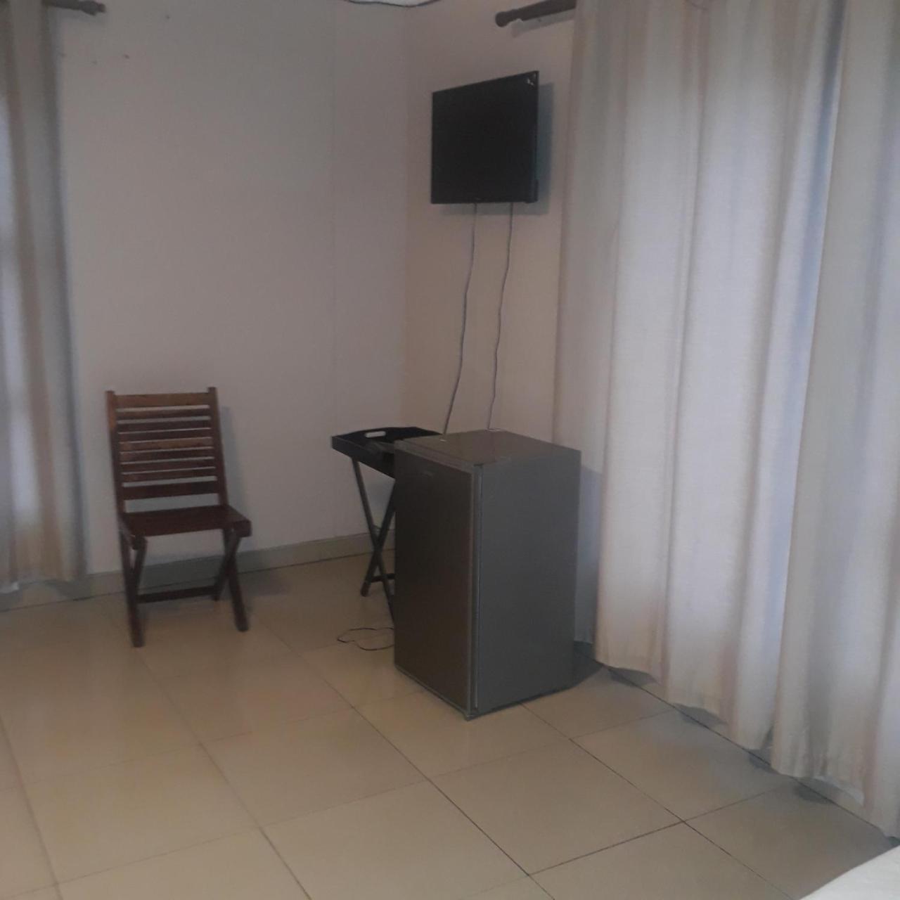 Elilo Bed And Breakfast Уолфиш Бей Екстериор снимка